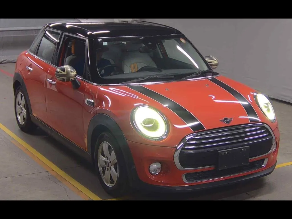 MINI MINI 5D COOPER D