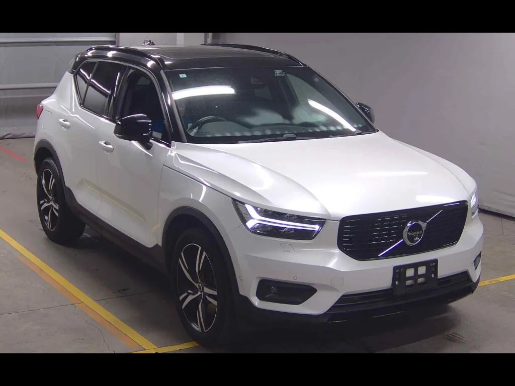 VOLVO XC40 4WD T4 AWD R-DESIGN