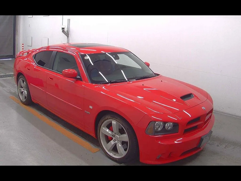 DODGE CHARGER 4D SRT8