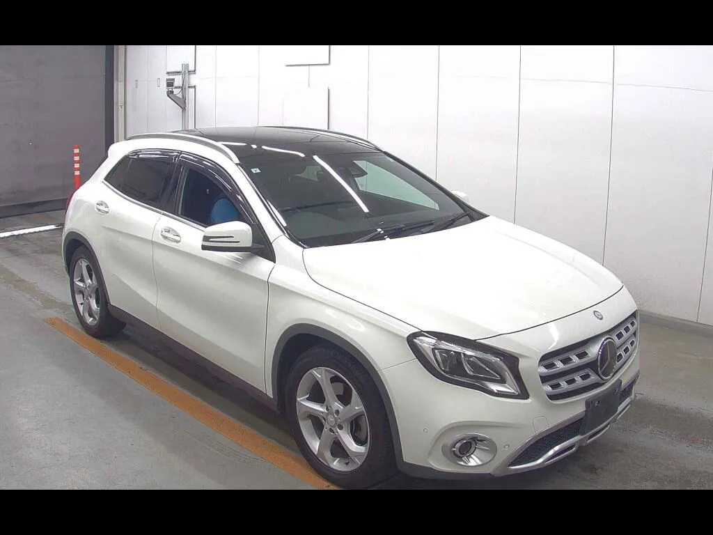 MERCEDES BENZ GLA-CLASS 4WD GLA220 4MATIC