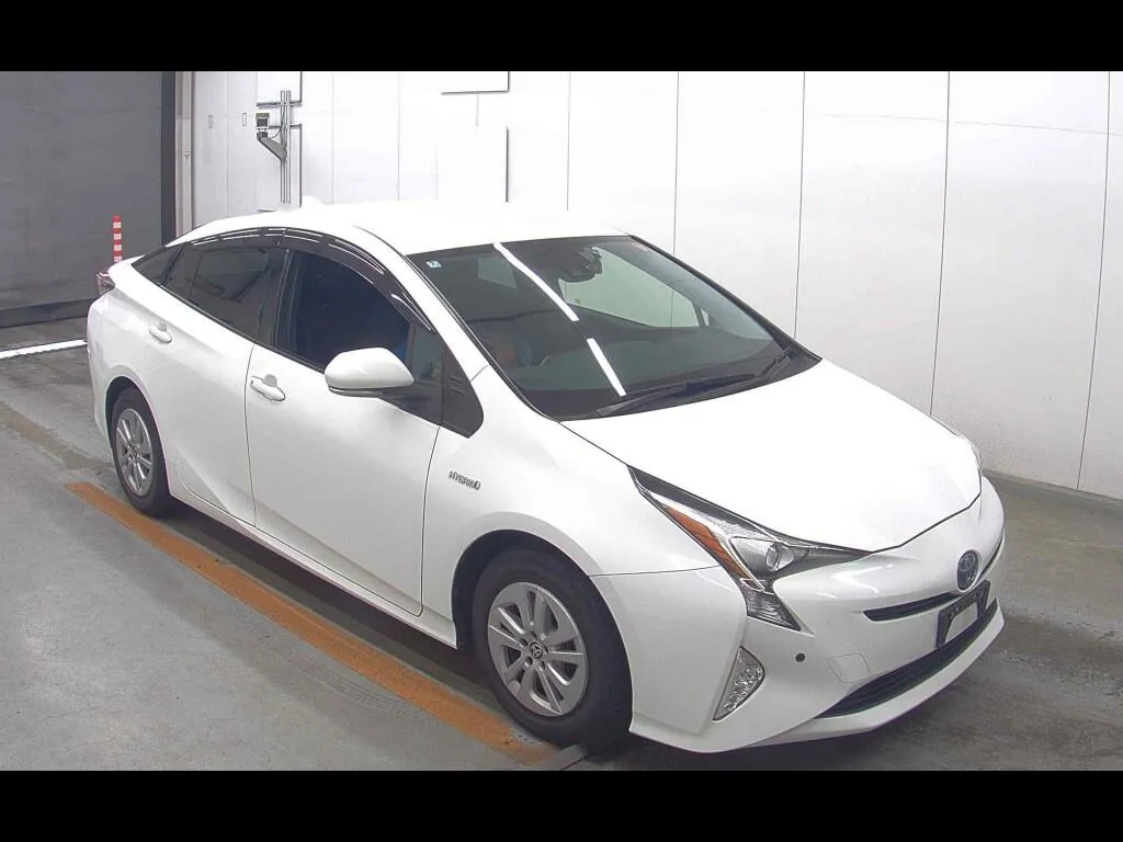 TOYOTA PRIUS 5D S