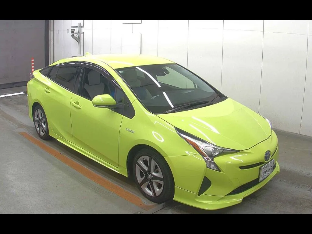 TOYOTA PRIUS 5D S TOURING SELECTION