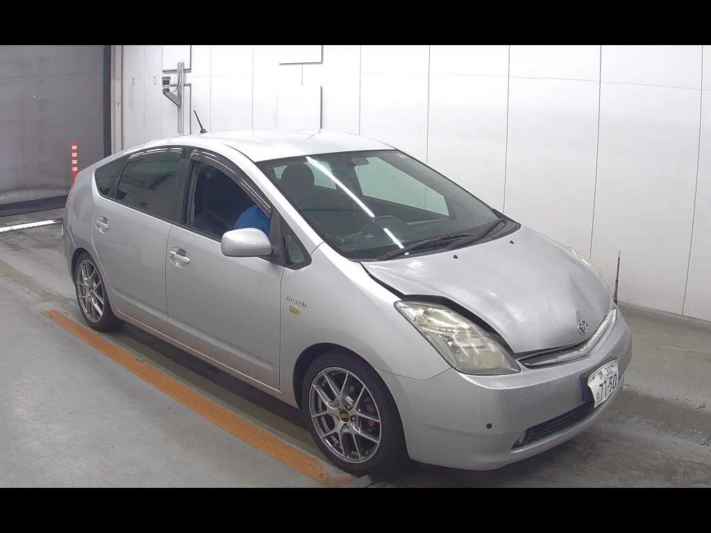 TOYOTA PRIUS 5D S 10TH ANNIVERSARY EDITION