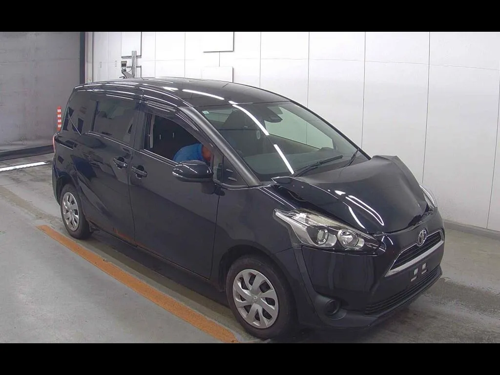 TOYOTA SIENTA 4WD G