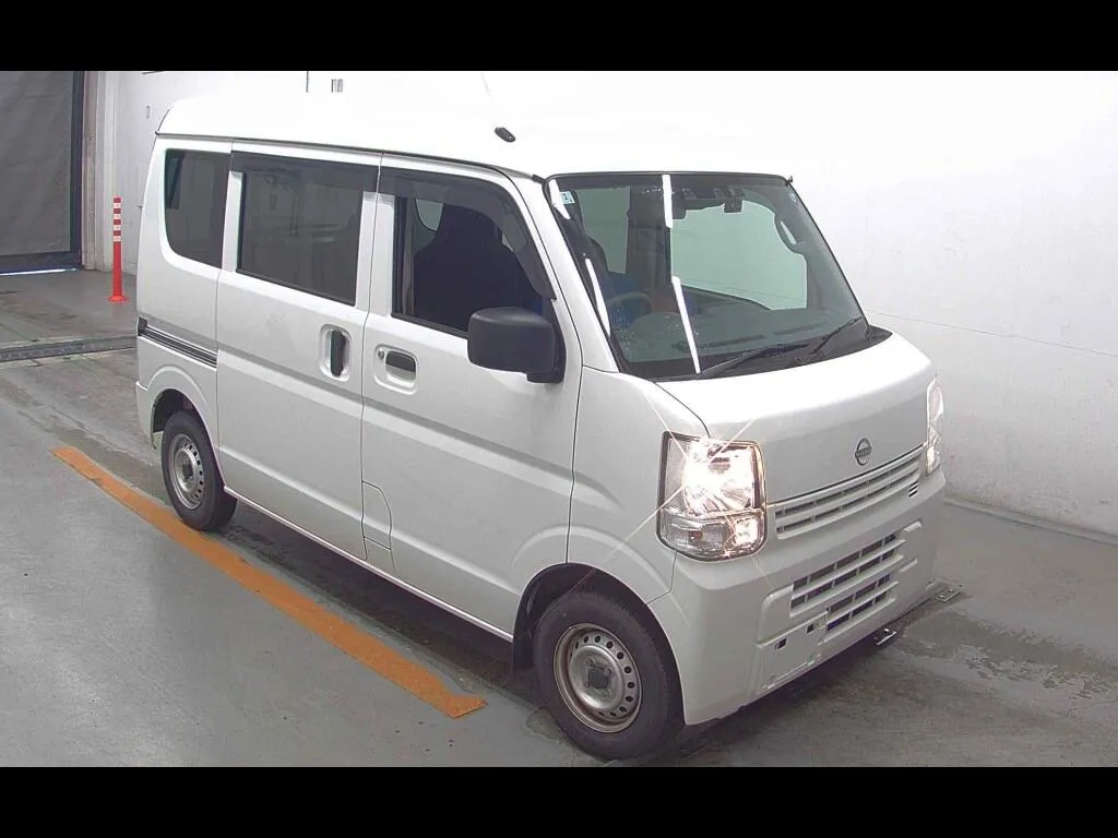 NISSAN CLIPPER VAN DX