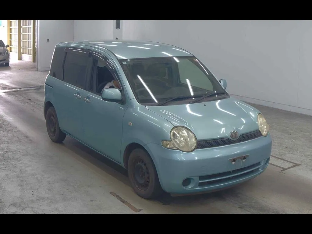 TOYOTA SIENTA X LIMITED
