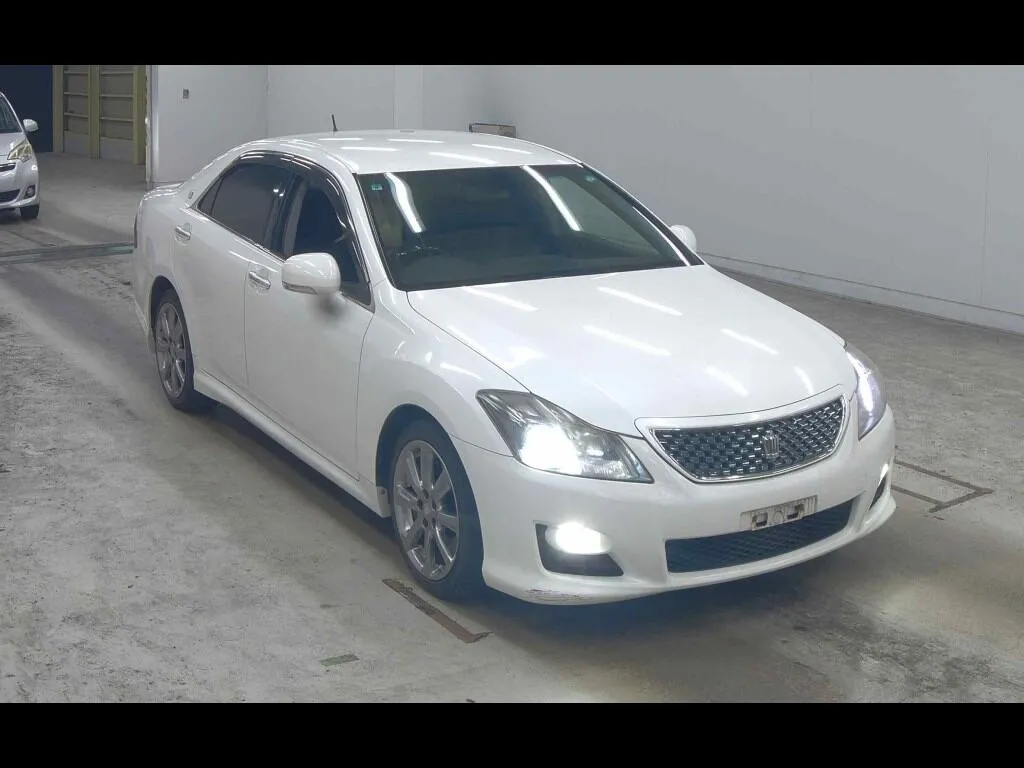 TOYOTA CROWN 4D ATHLETE