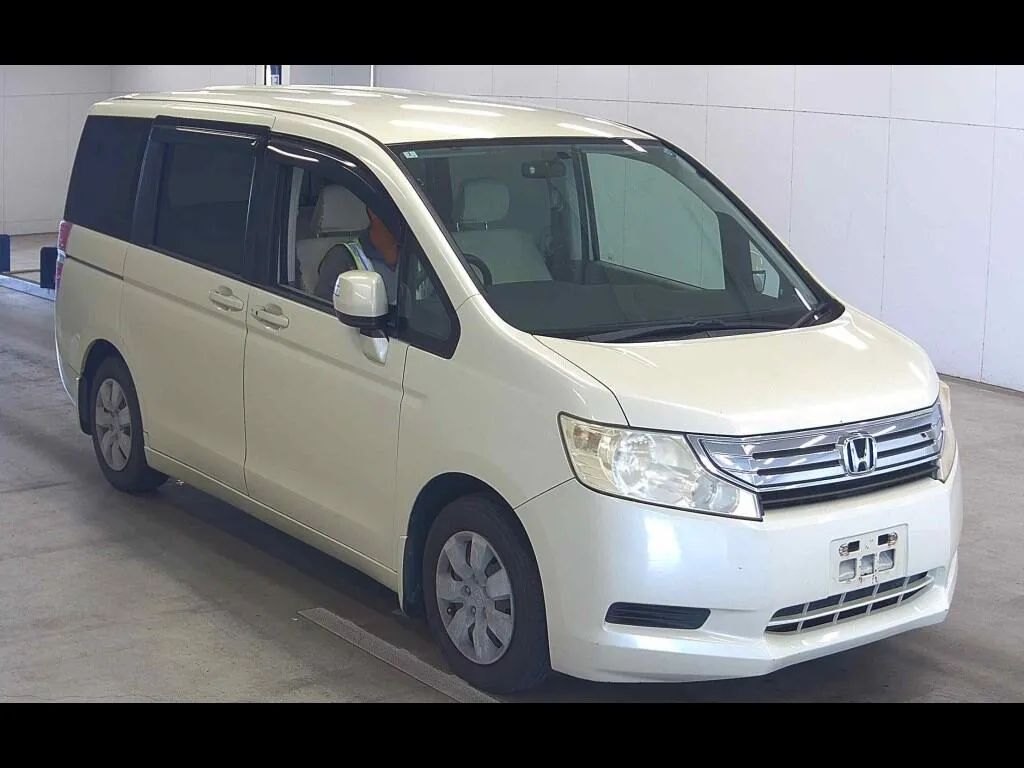 HONDA STEPWAGON 5D G SMART STYLE EDITION