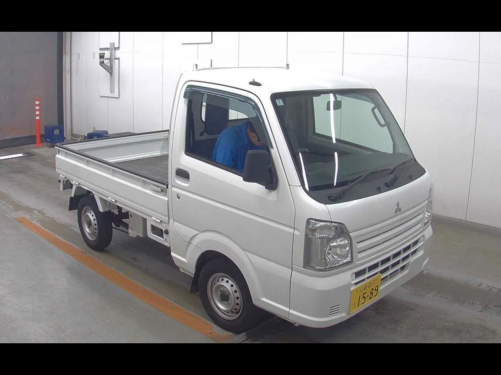 MITSUBISHI MINICAB TRUCK M