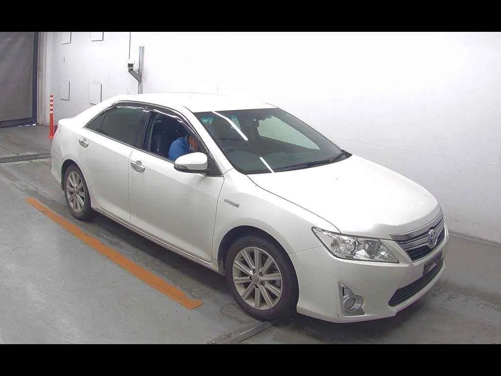 TOYOTA CAMRY 4D HYBRID G PACKAGE