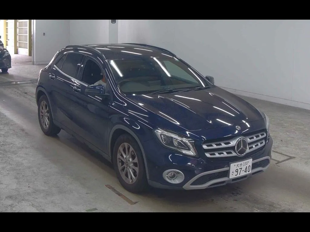 MERCEDES BENZ GLA-CLASS GLA180