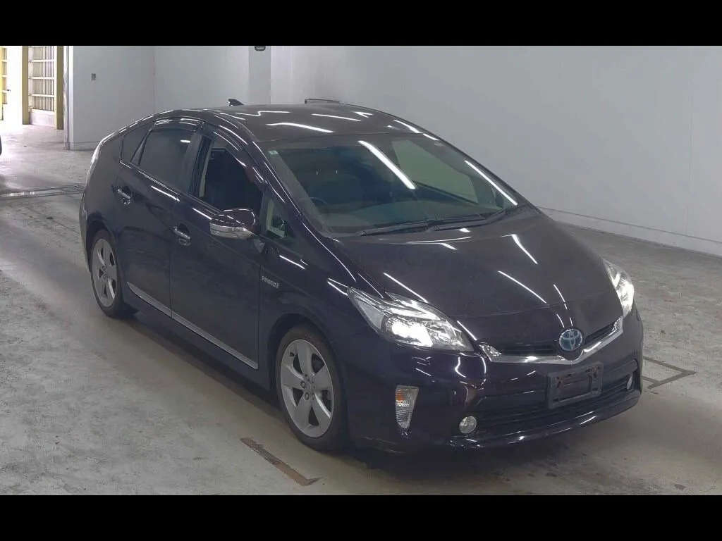 TOYOTA PRIUS 5D G TOURING SELECTION LEATHER PACKAGE