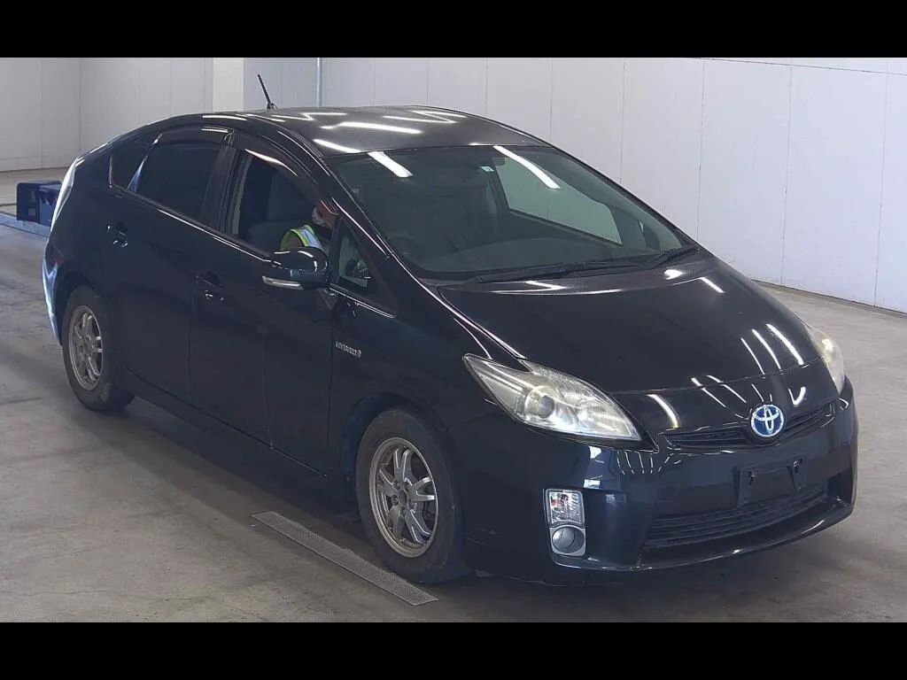 TOYOTA PRIUS 5D S
