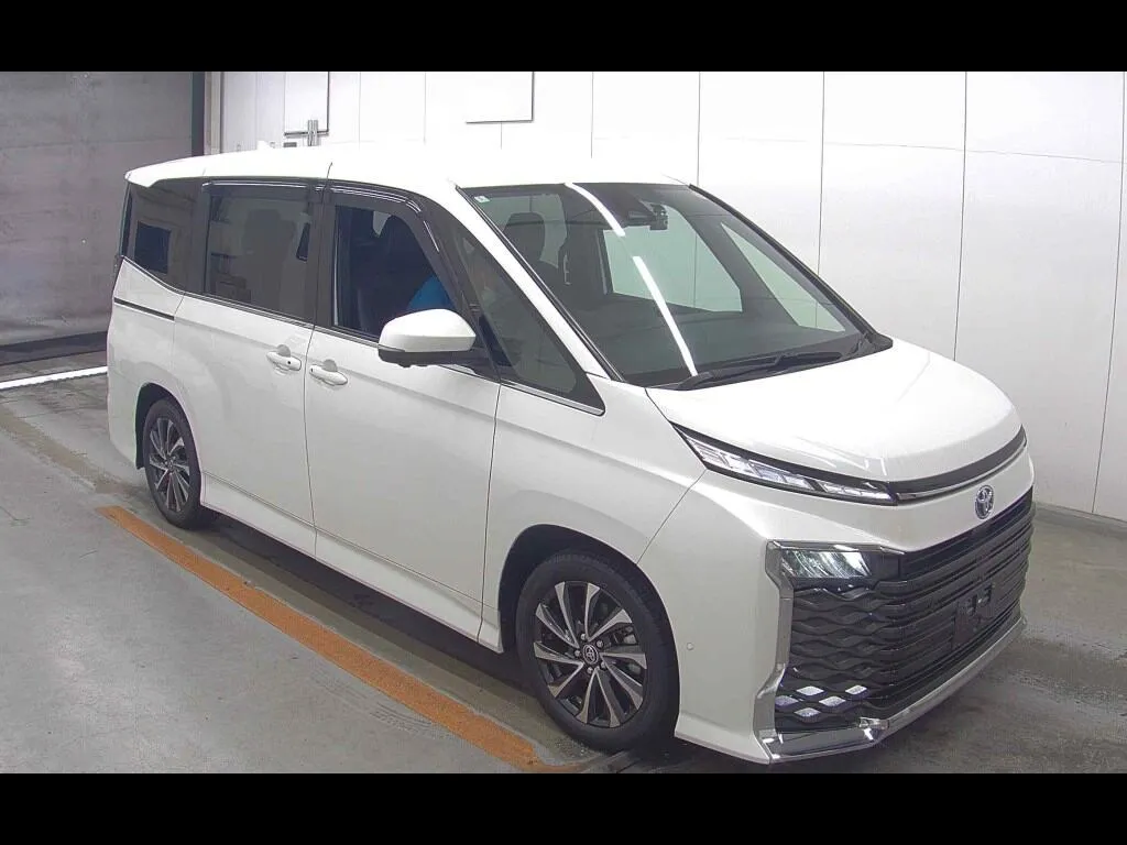 TOYOTA VOXY HYBRID S-Z