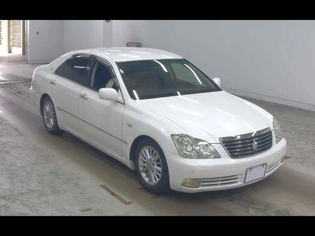 TOYOTA CROWN 4D ROYAL SALOON