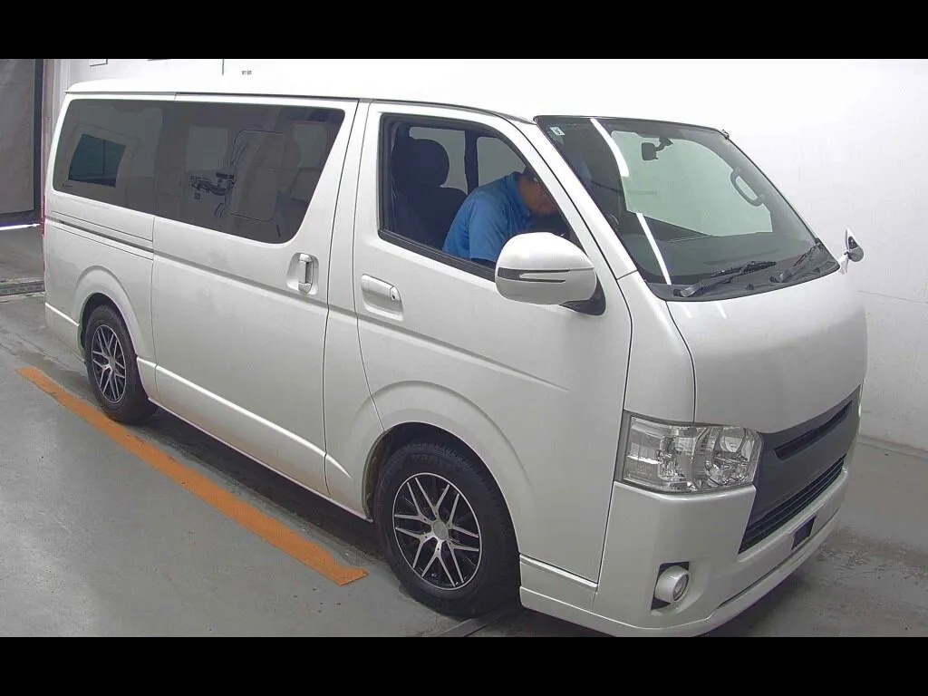 TOYOTA HIACE VAN 5D LONG SUPER GL