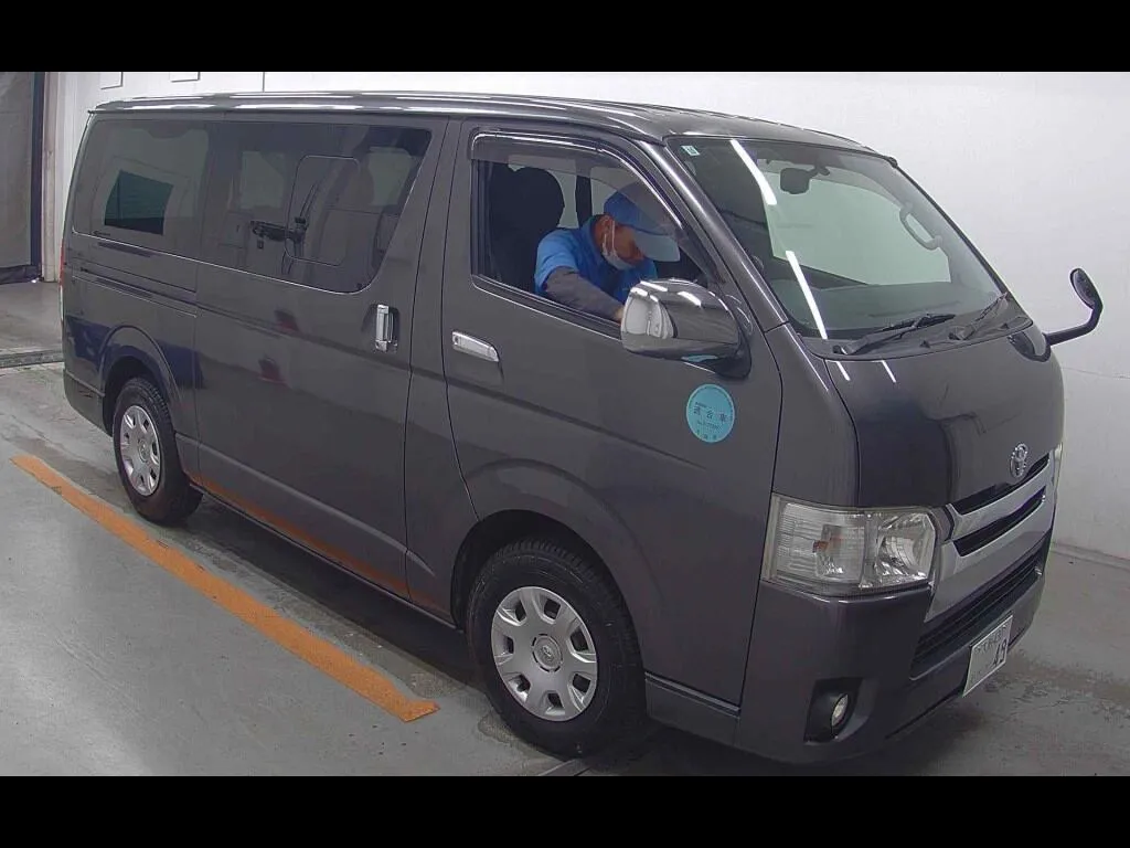 TOYOTA HIACE VAN 5D LONG SUPER GL