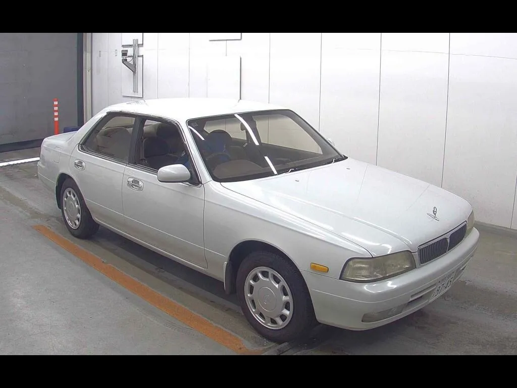 NISSAN LAUREL 4HT 25 MEDALIST G