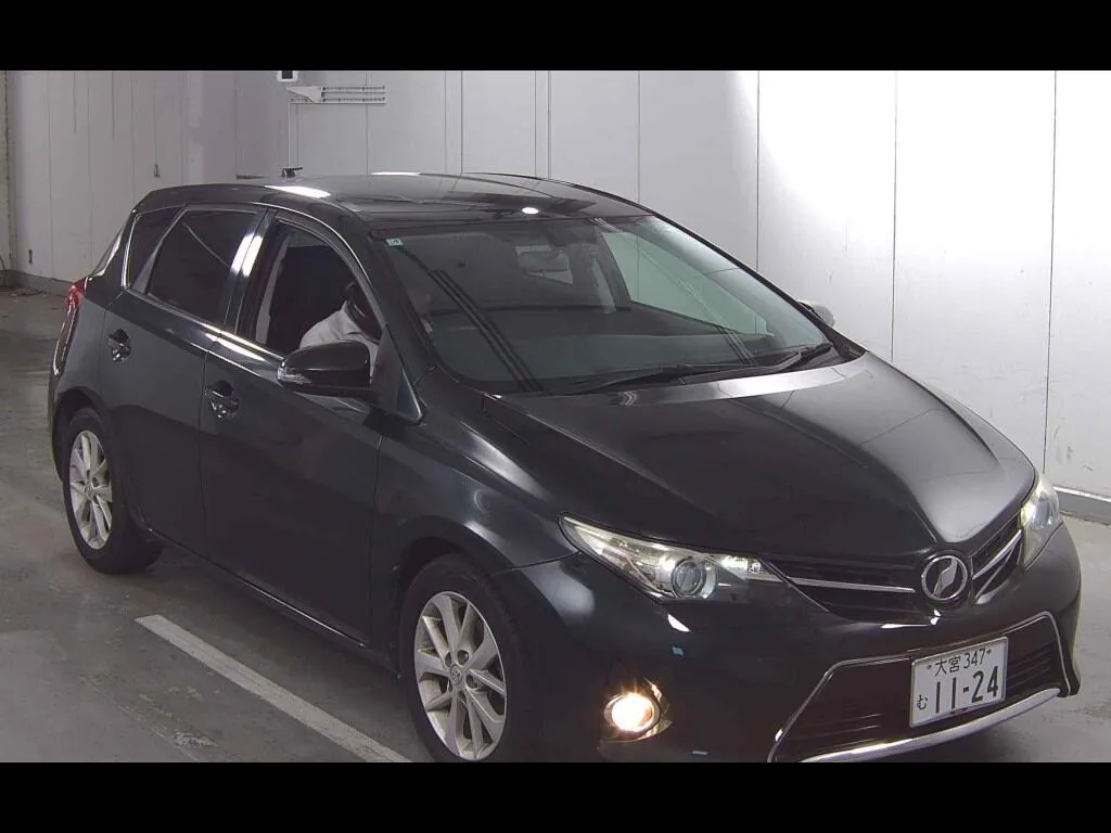 TOYOTA AURIS 150X S PACKAGE