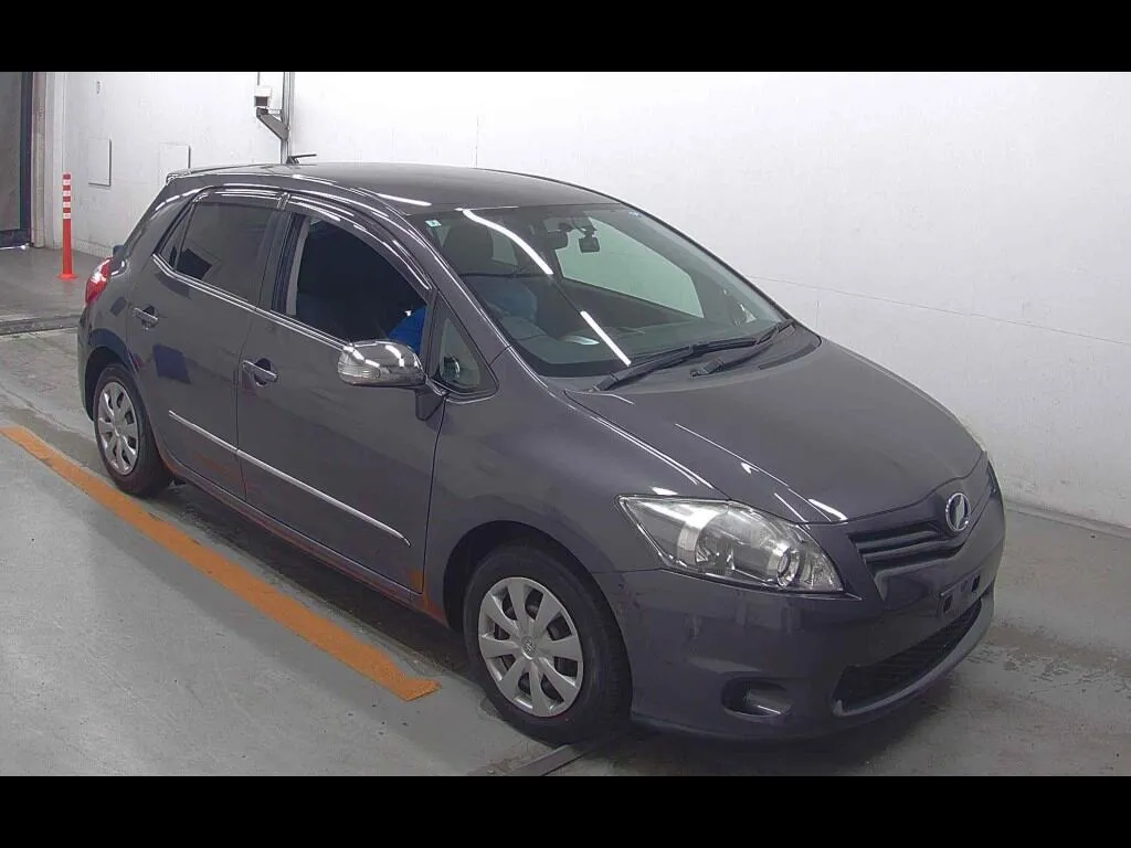 TOYOTA AURIS 150X M PLATINUM SELECTION