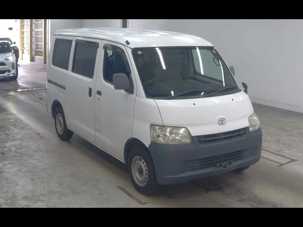 TOYOTA TOWNACE VAN 5D