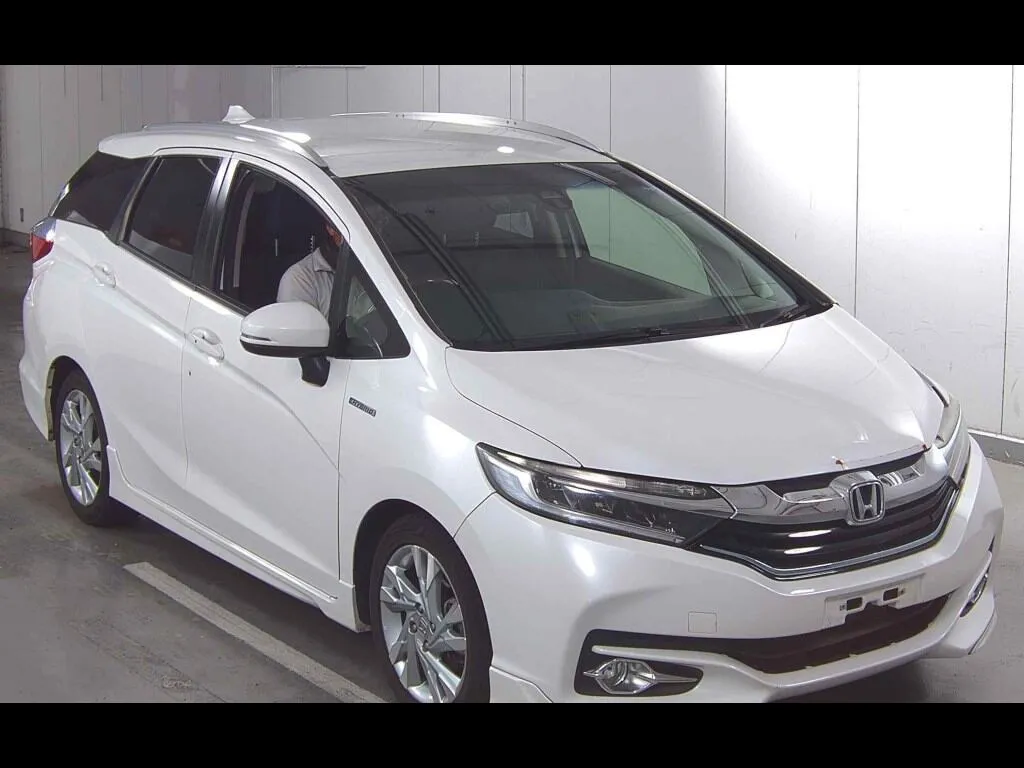 HONDA SHUTTLE HYBRID Z STYLE EDITION