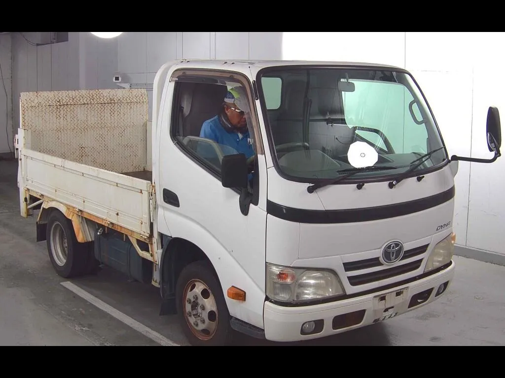 TOYOTA DYNA TRUCK 2D