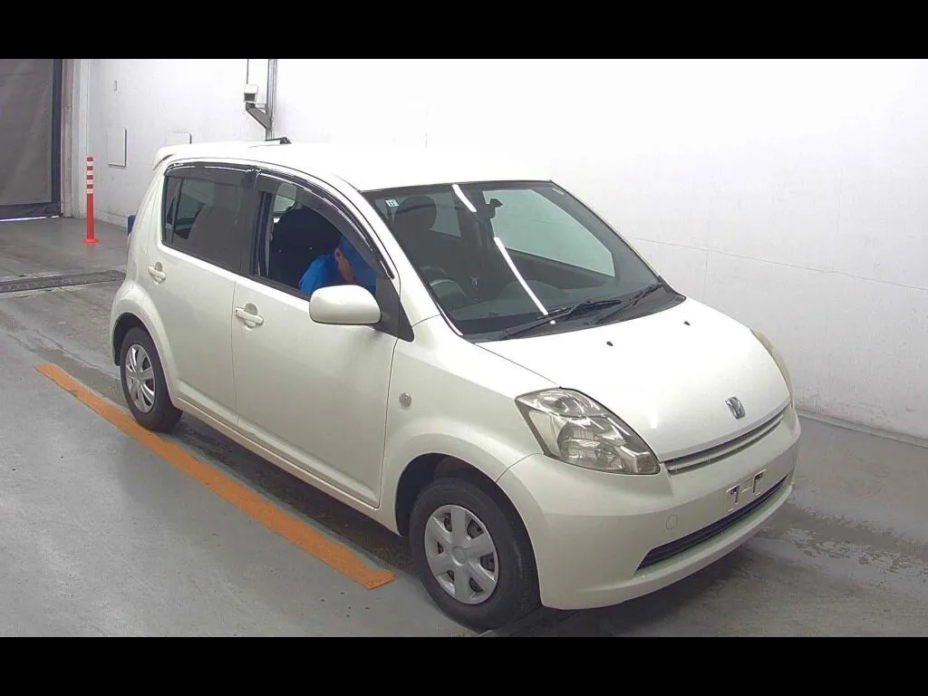 TOYOTA PASSO X HID LIMITED