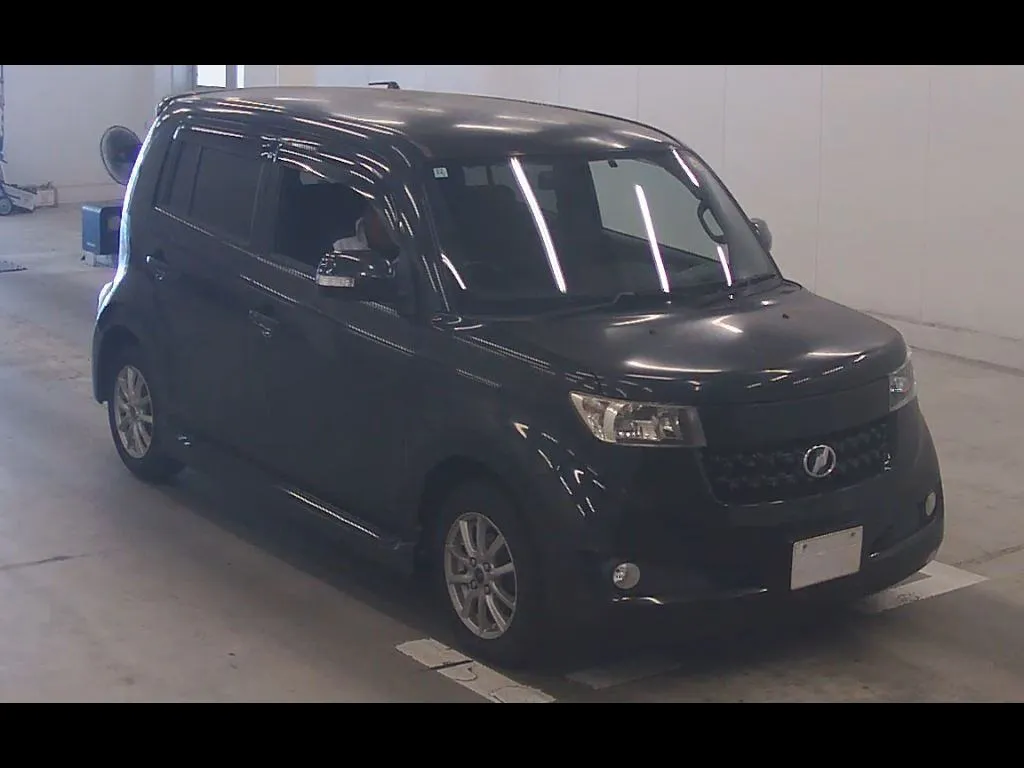 TOYOTA BB 5D Z AERO-G PACKAGE