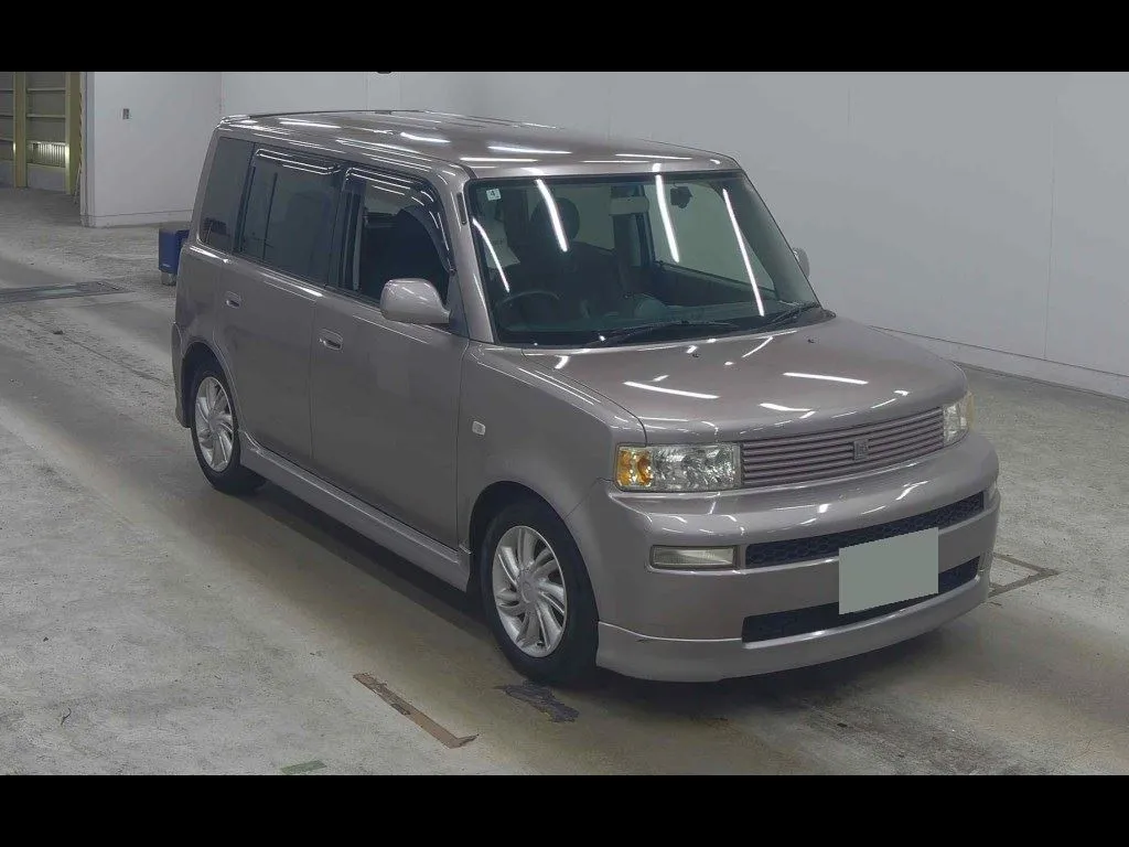 TOYOTA BB 5D Z X VERSION