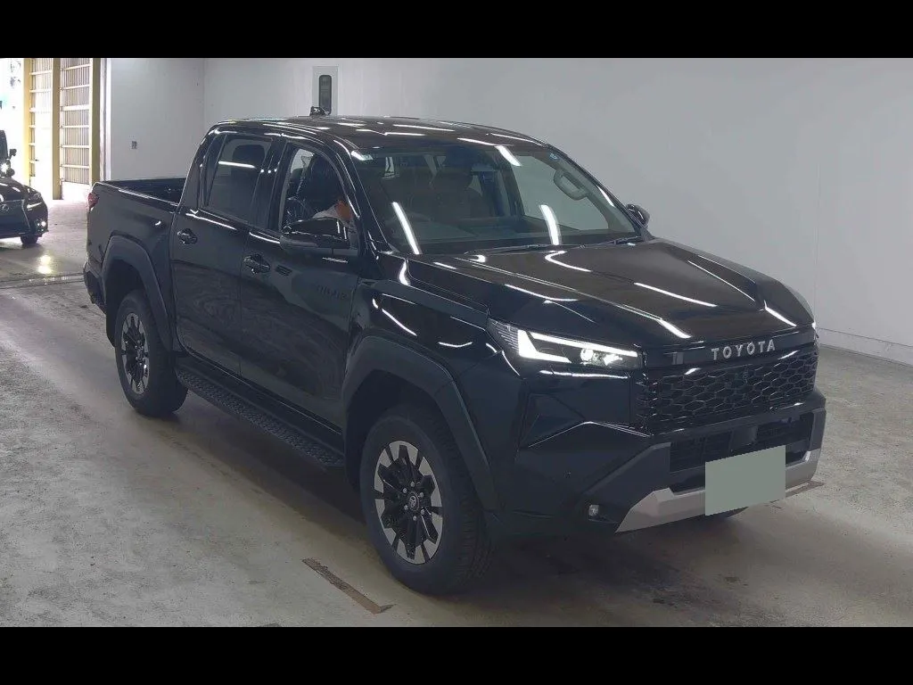 TOYOTA HILUX 4D 4WD Z