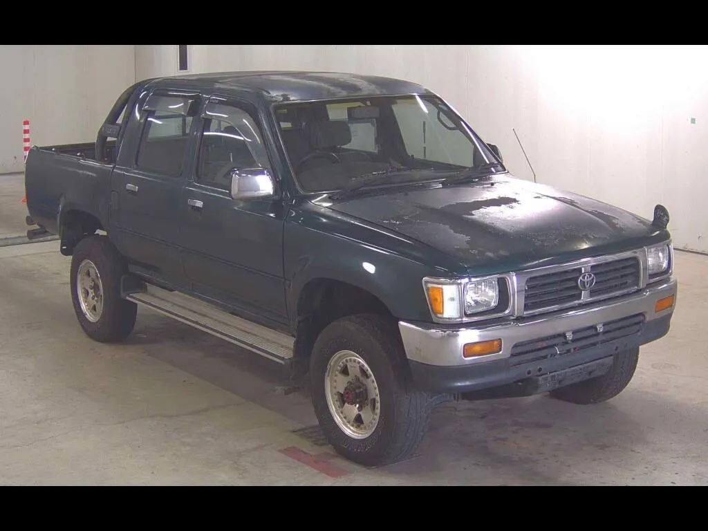TOYOTA HILUX 4WD
