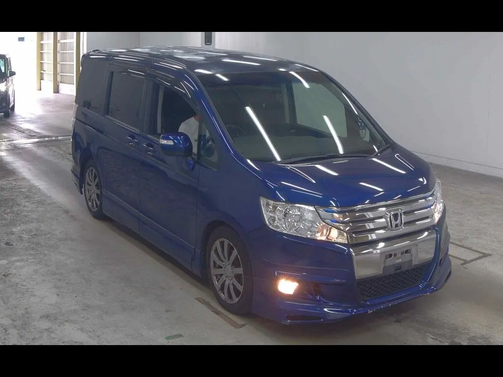 HONDA STEPWAGON SPADA Z