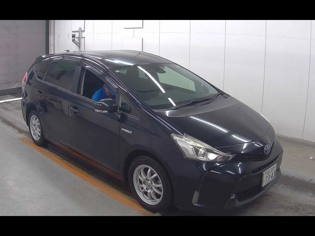 TOYOTA PRIUS ALPHA G