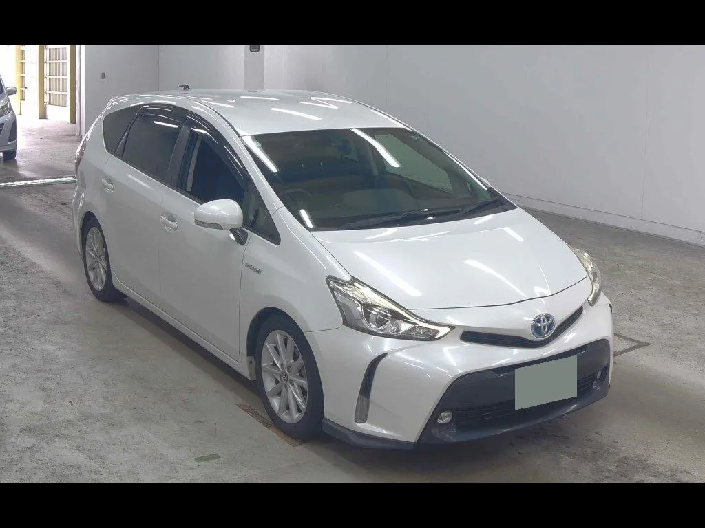 TOYOTA PRIUS ALPHA S TOURING SELECTION