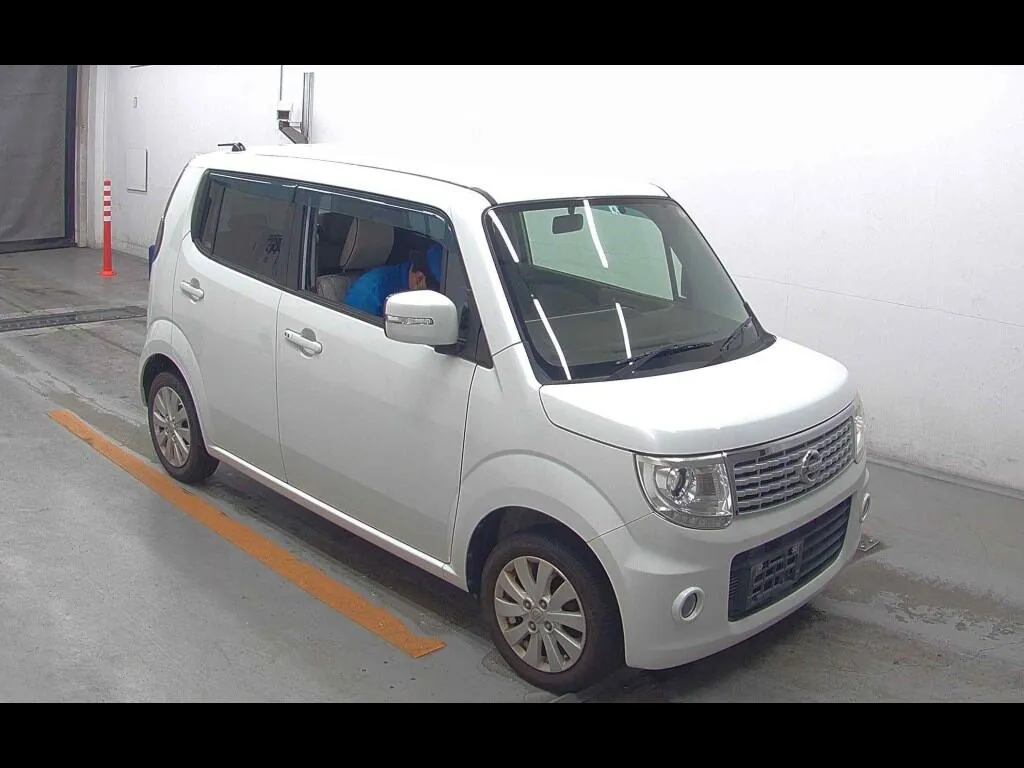 NISSAN MOCO DOLCE X