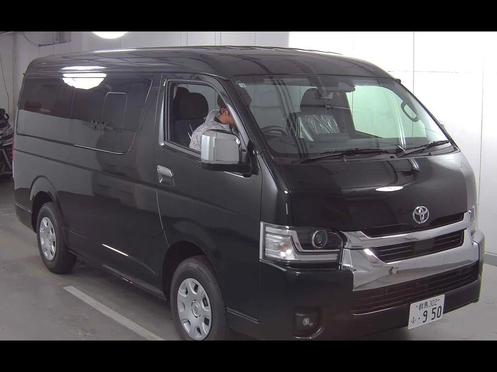 TOYOTA HIACE WAGON 4D 4WD GL