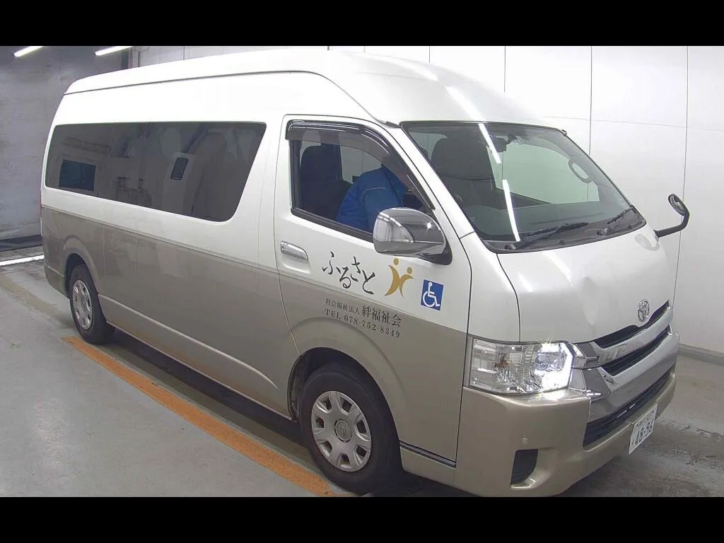 TOYOTA HIACE WAGON 4D GRAND CABIN