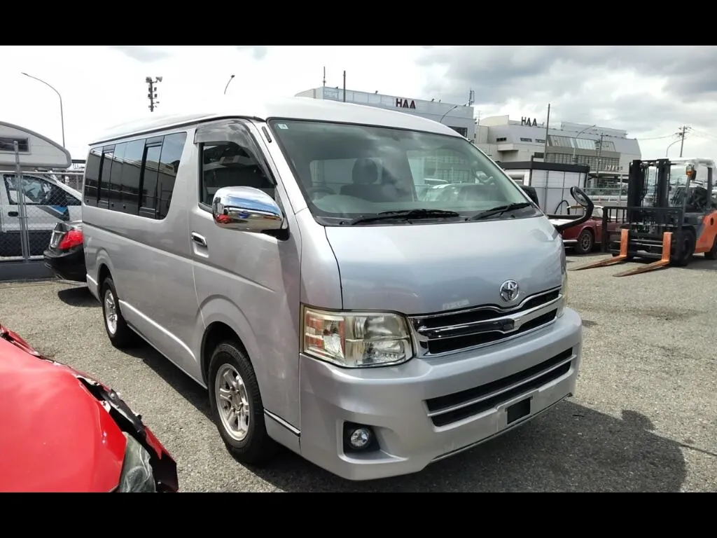 TOYOTA HIACE WAGON 4D GL