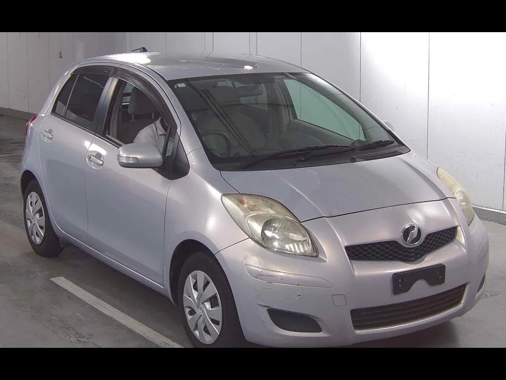 TOYOTA VITZ 5D F LIMITED