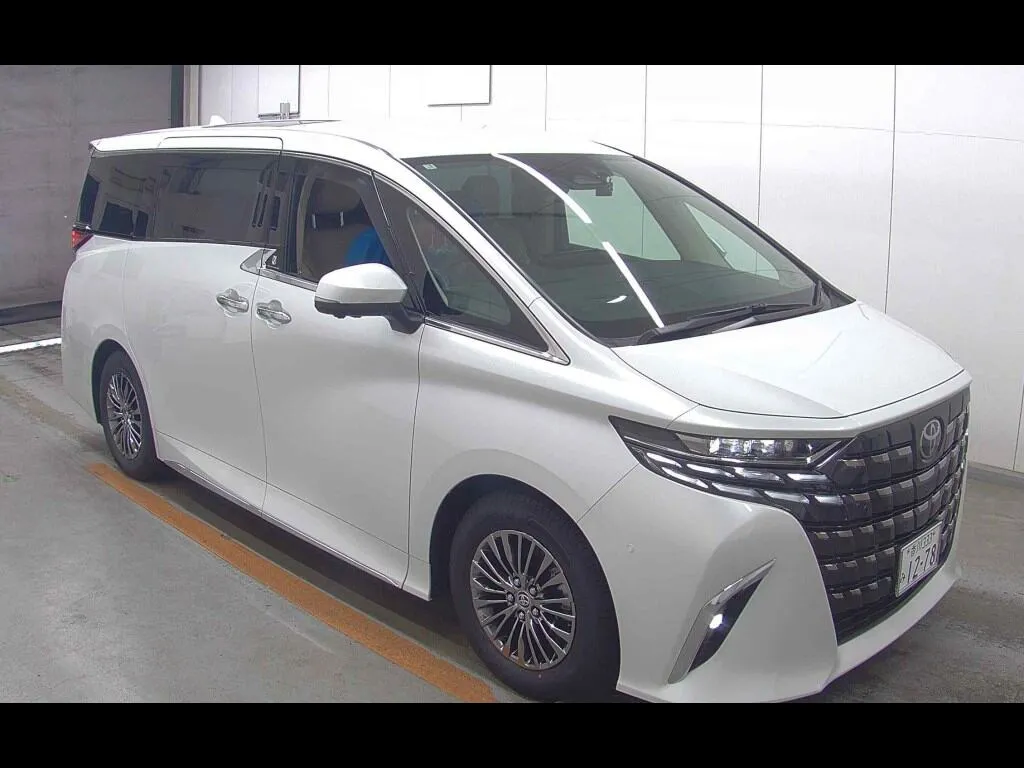 TOYOTA ALPHARD HYBRID EXECUTIVE LOUNGE