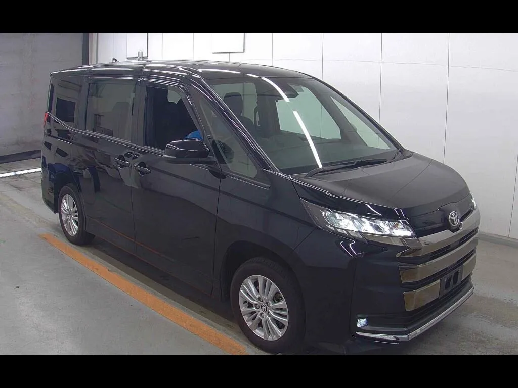 TOYOTA NOAH 4WD S-G