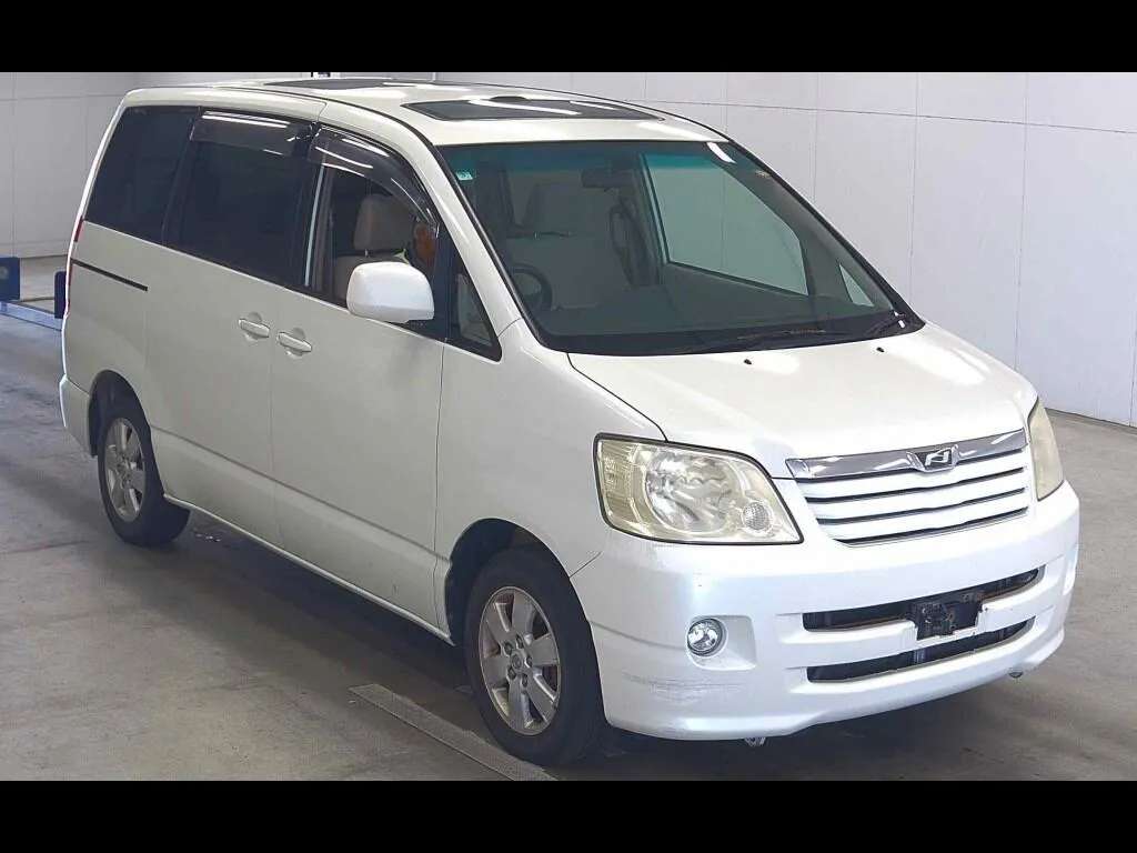 TOYOTA NOAH L