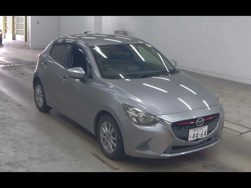 MAZDA DEMIO 5D XD