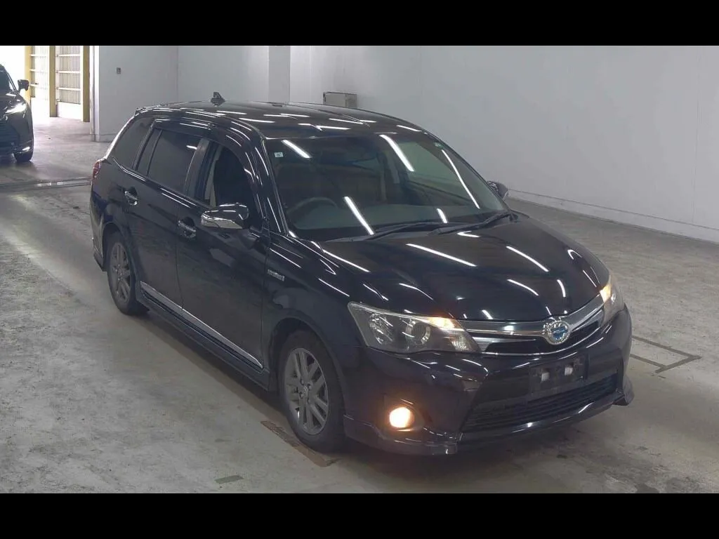 TOYOTA COROLLA FIELDER HYBRID G AERO TOURER W×B