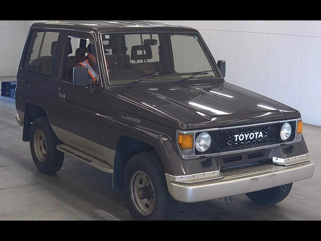 TOYOTA LAND CRUISER PRADO 3D 4WD