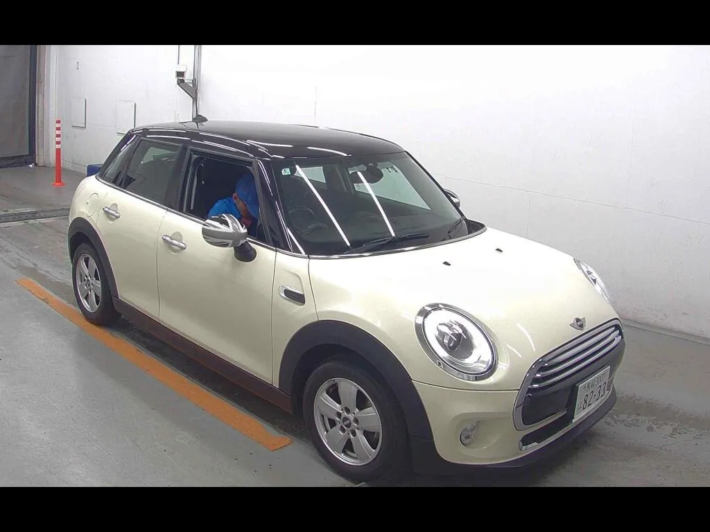 MINI MINI 5D COOPER D