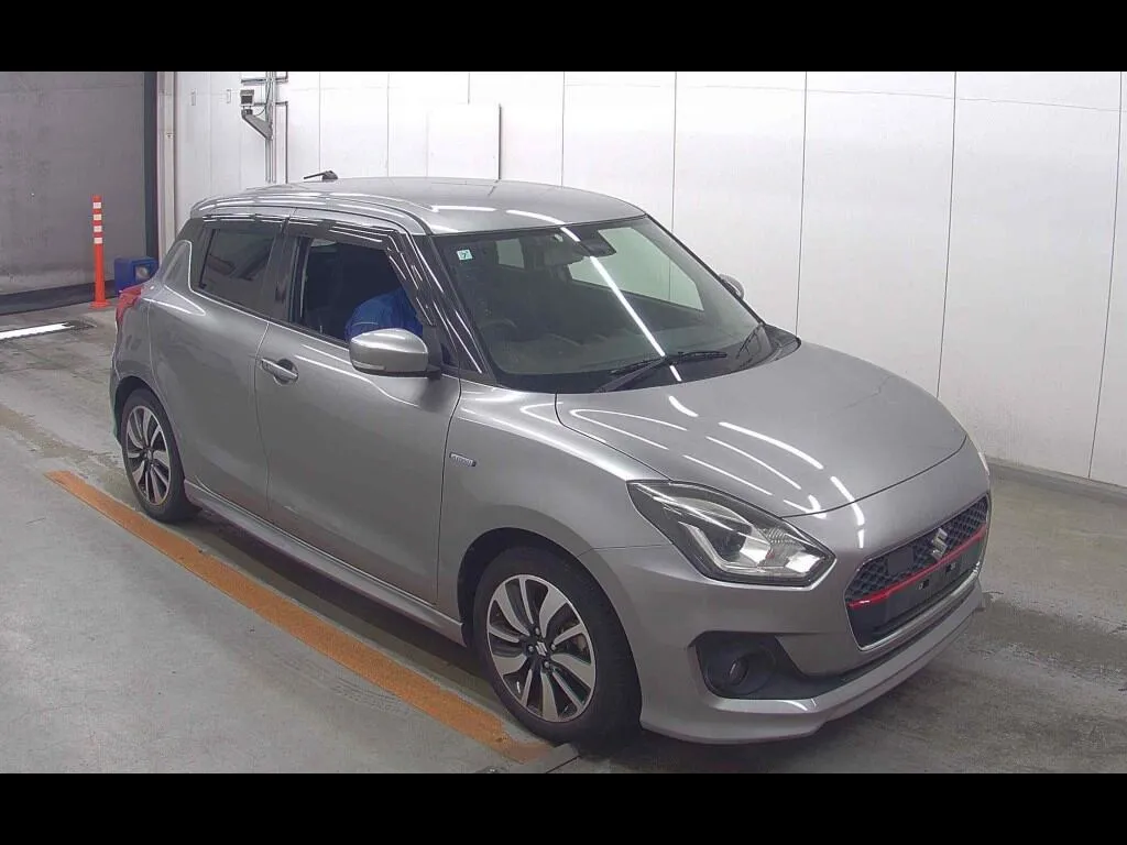 SUZUKI SWIFT 5D HYBRID RS