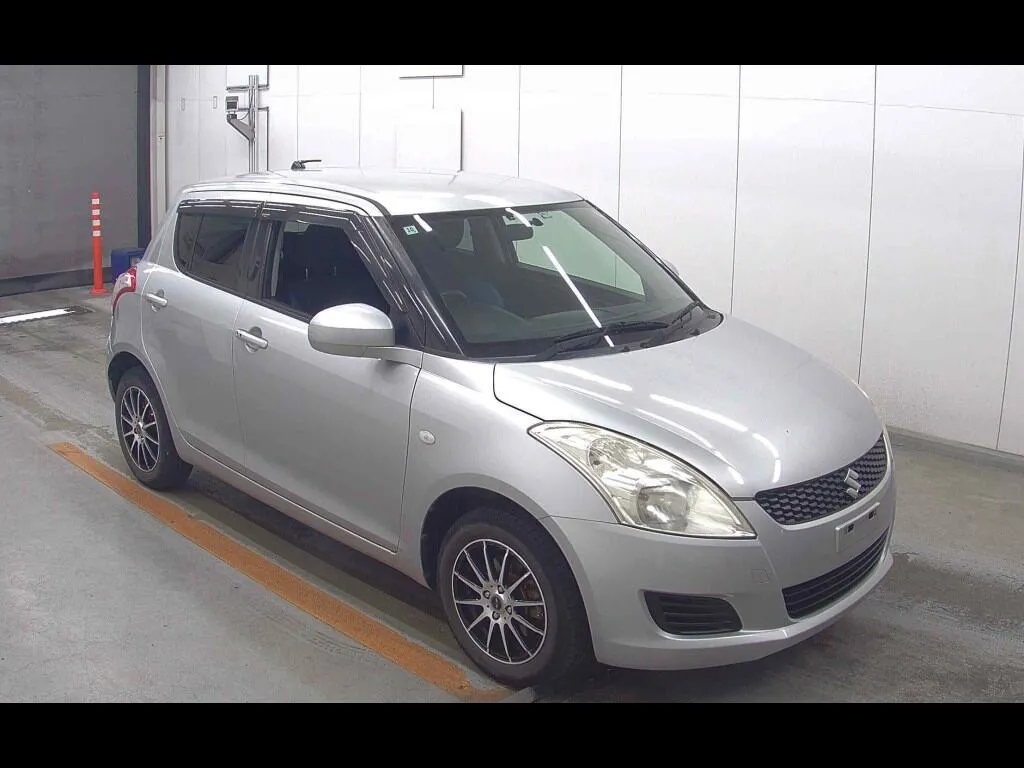 SUZUKI SWIFT 5D 4WD XG