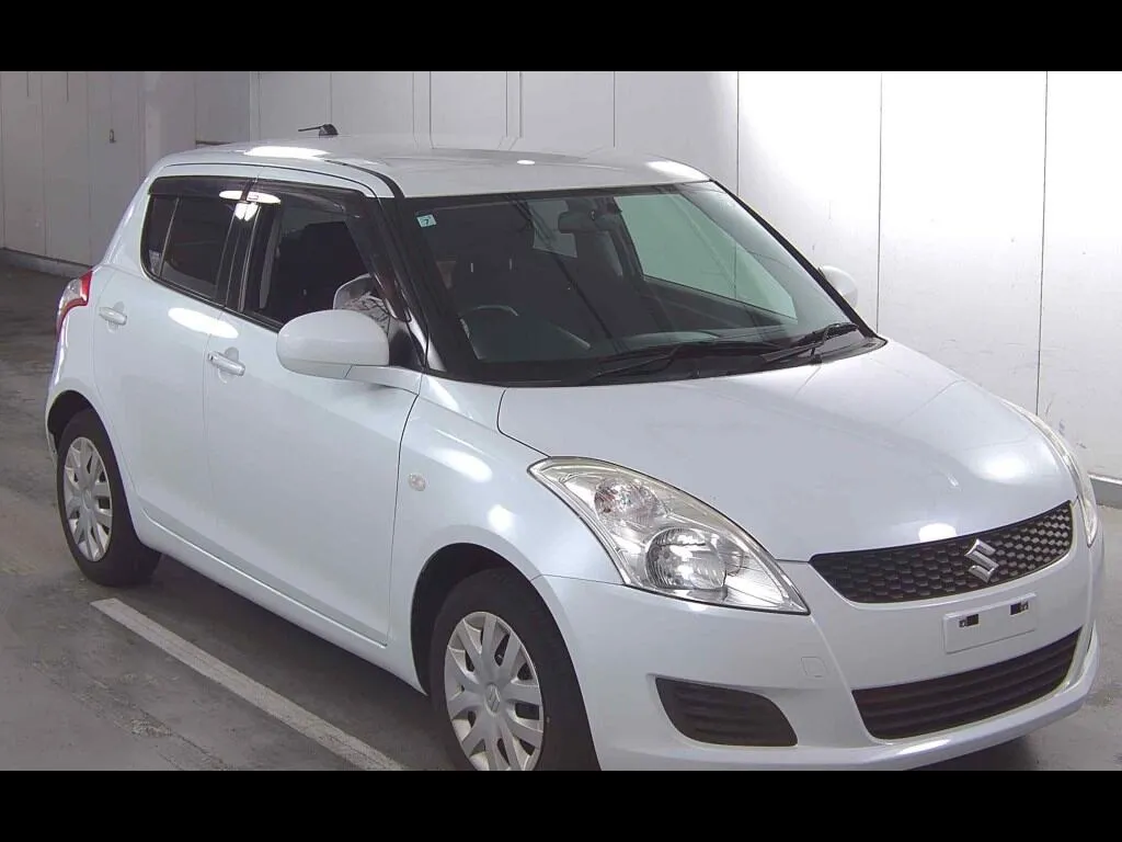 SUZUKI SWIFT 5D 4WD XG